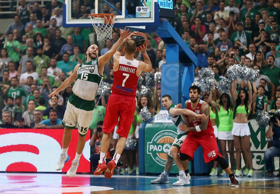 Το σύγχρονο ελληνικό μπάσκετ μέσα σε 10 δευτερόλεπτα! (video)