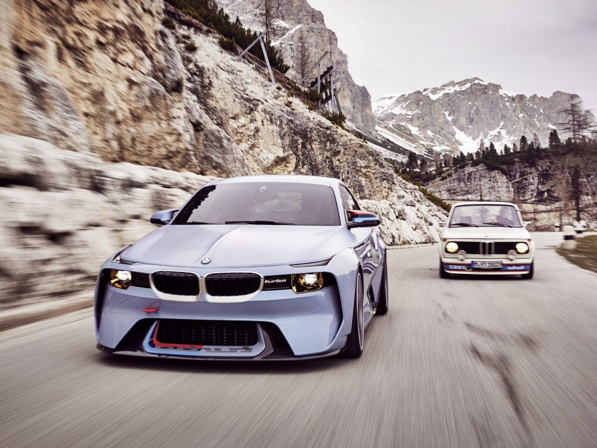 BMW 2002 Hommage: Η αναβίωση ενός θρύλου! (photos+video)