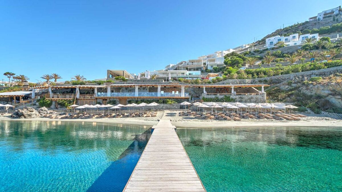 Η λίστα με τις 8 πιο μοδάτες παραλίες στον κόσμο έχει και ελληνική συμμετοχή