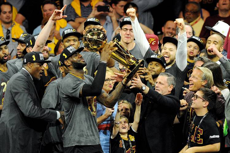 Το έπος του LeBron κρατάει τους Bulls στην κορυφή! (video)