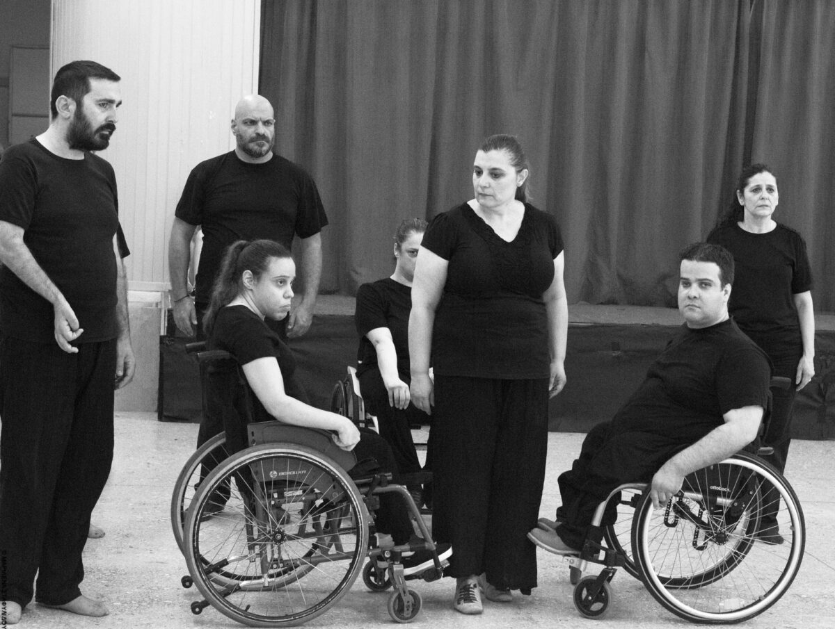 Το ΘΕ.ΑΜ.Α. ανεβαίνει στη σκηνή του Φεστιβάλ Αθηνών για να παρουσιάσει τους «Πέρσες» του Αισχύλου.