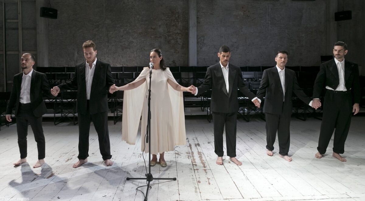 Ο Σταμάτης Κραουνάκης ταξιδεύει στο 1838 και μας μεταφέρει το λόγο του Κολοκοτρώνη στα Ελληνόπουλα