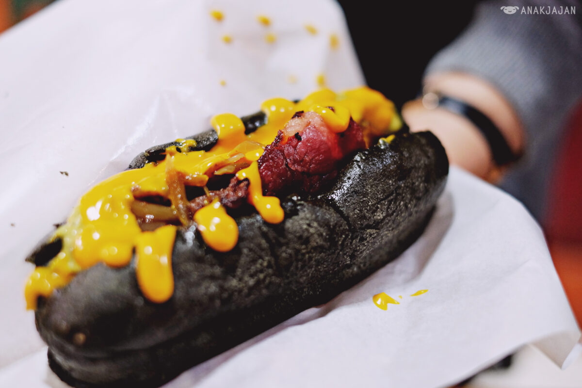 Ninja Dog: Το μαύρο hot dog της αποτοξίνωσης!