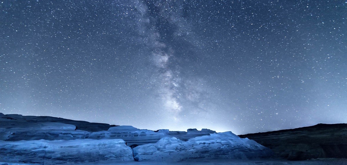 13+1 εξωγήινα ταξίδια στη Γη