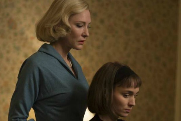 Η Delta Airlines έπαιξαν την ταινία Carol μισή