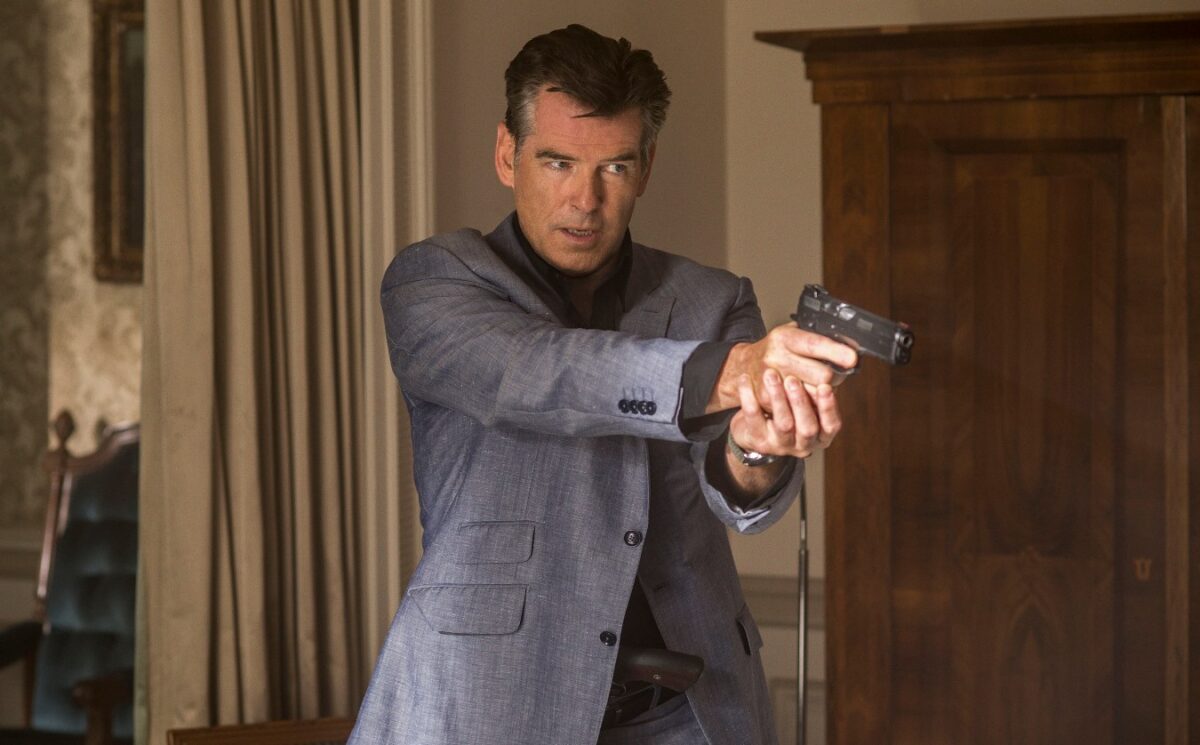I.T. : Η νέα ταινία του Pierce Brosnan