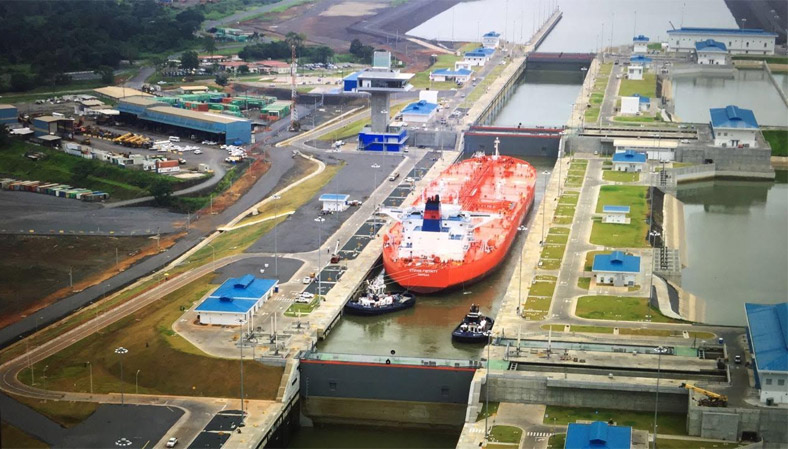 Ελληνικό ήταν το πρώτο πλοίο που διέσχισε τη διερυμένη διώρυγα του Παναμά!