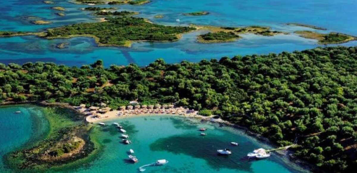 Λιχαδονήσια: Ταξίδι στις Σεϋχέλλες της Ελλάδας σε μία ημέρα