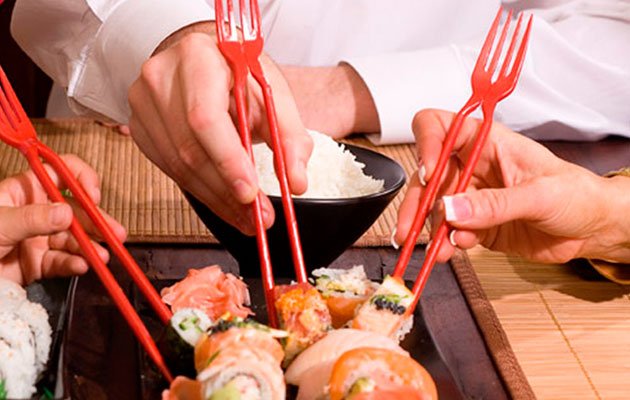 Chork: Πιρούνι και chopsticks σε ένα!