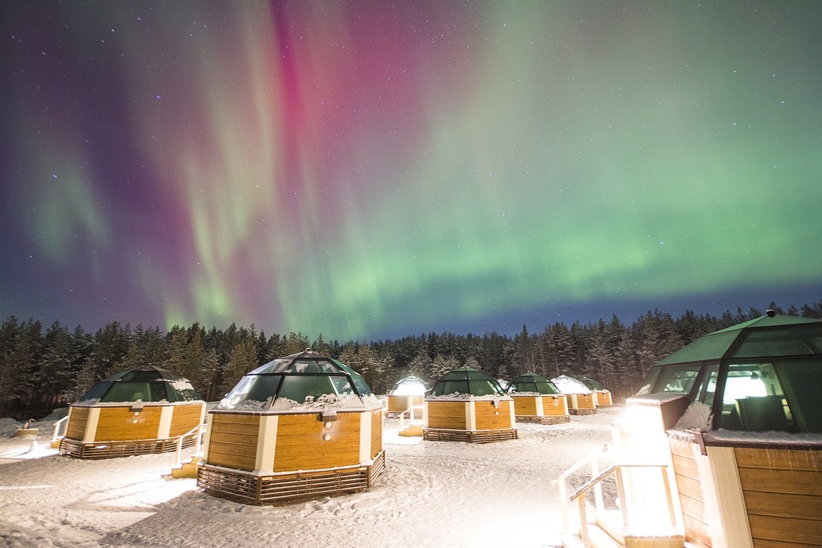 Ξενοδοχείο ζητά υπάλληλο για να παρακολουθεί το Σέλας