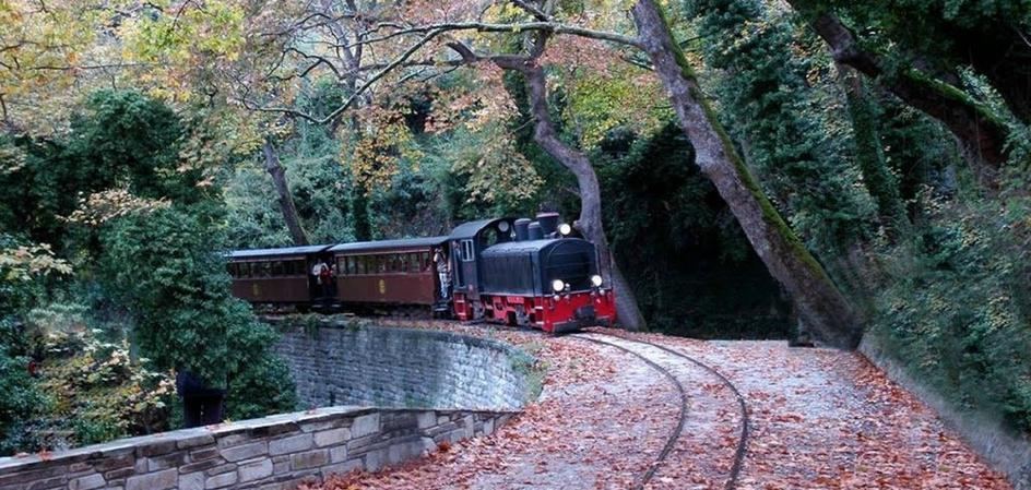 9 ρομαντικοί προορισμοί για φθινοπωρινές αποδράσεις