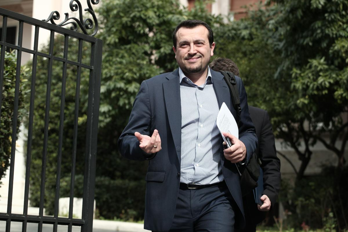 Τι μπορεί να είπε ο Παππάς με τον Μαρινάκη και τον Αλαφούζο