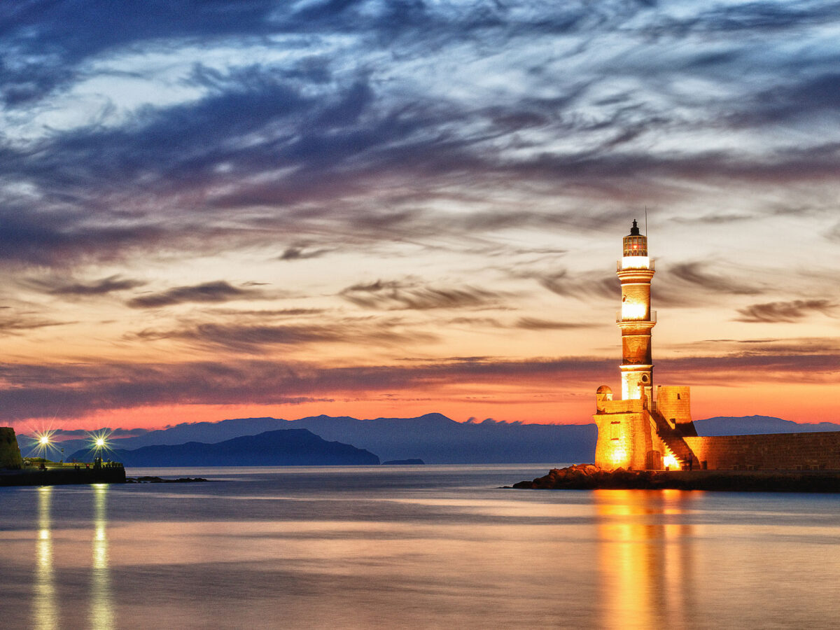 Αυτός είναι ο λόγος που η Κρήτη γεμίζει από κοσμοναύτες