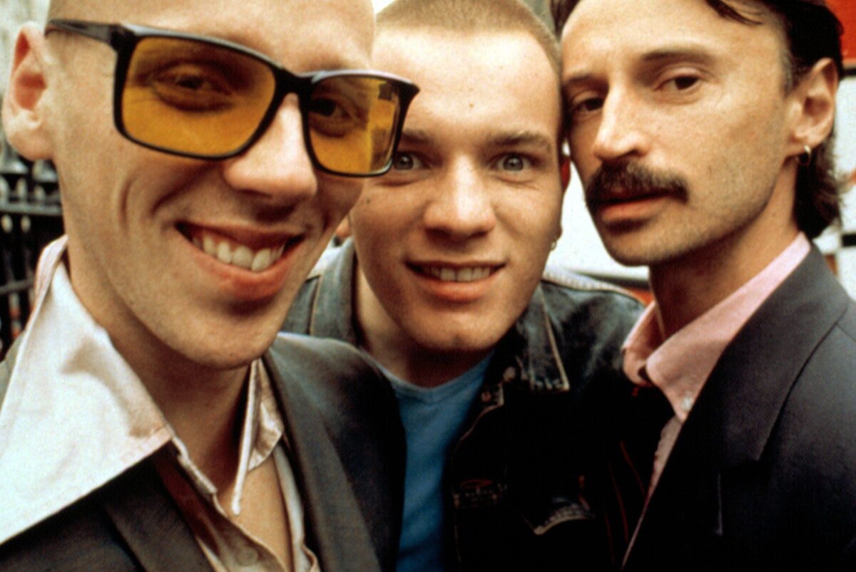 Η εκπληκτική ομοιότητα σκηνών του Trainspotting με το sequel του