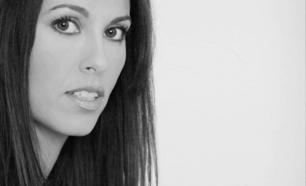 «Προσωρινή Αμνησία»: Νέο single για την Σαλίνα Γαβαλά