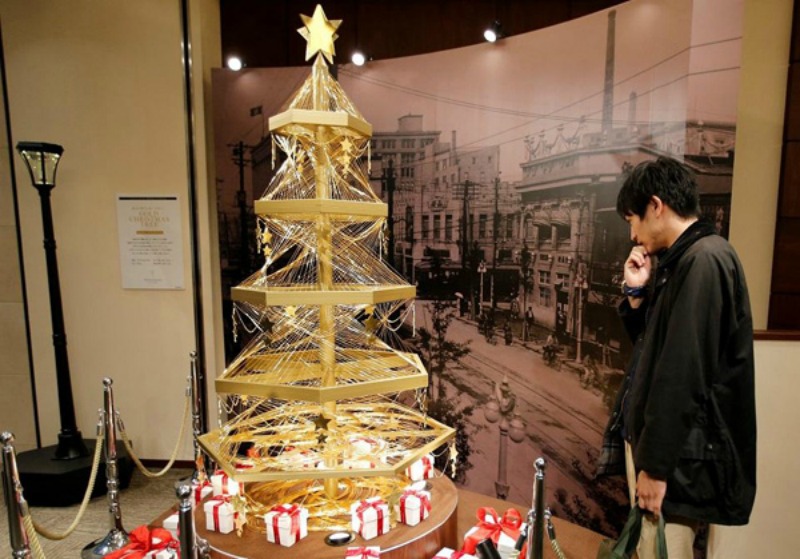 Τα Χριστούγεννα στο Τόκιο στοιχίζουν ακριβά!