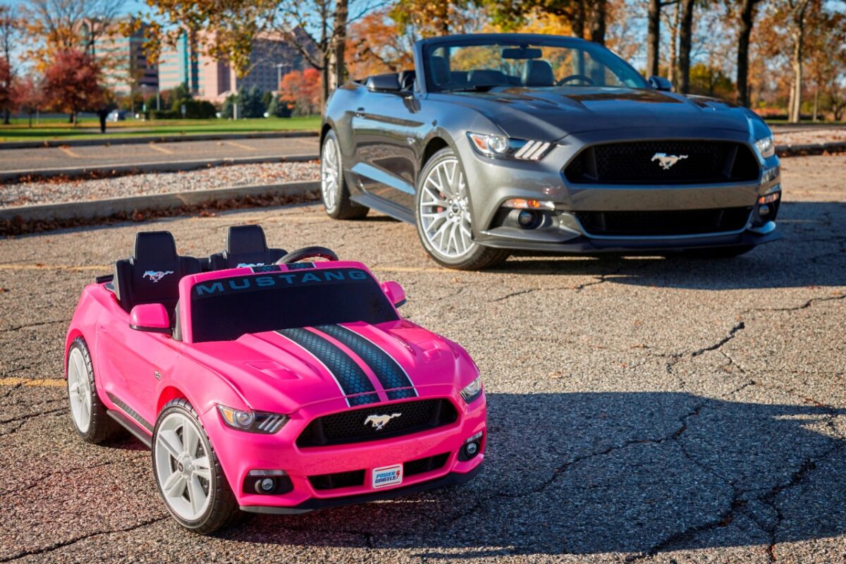 Mustang για… παιδιά από την Ford και την Fisher-Price! (video)