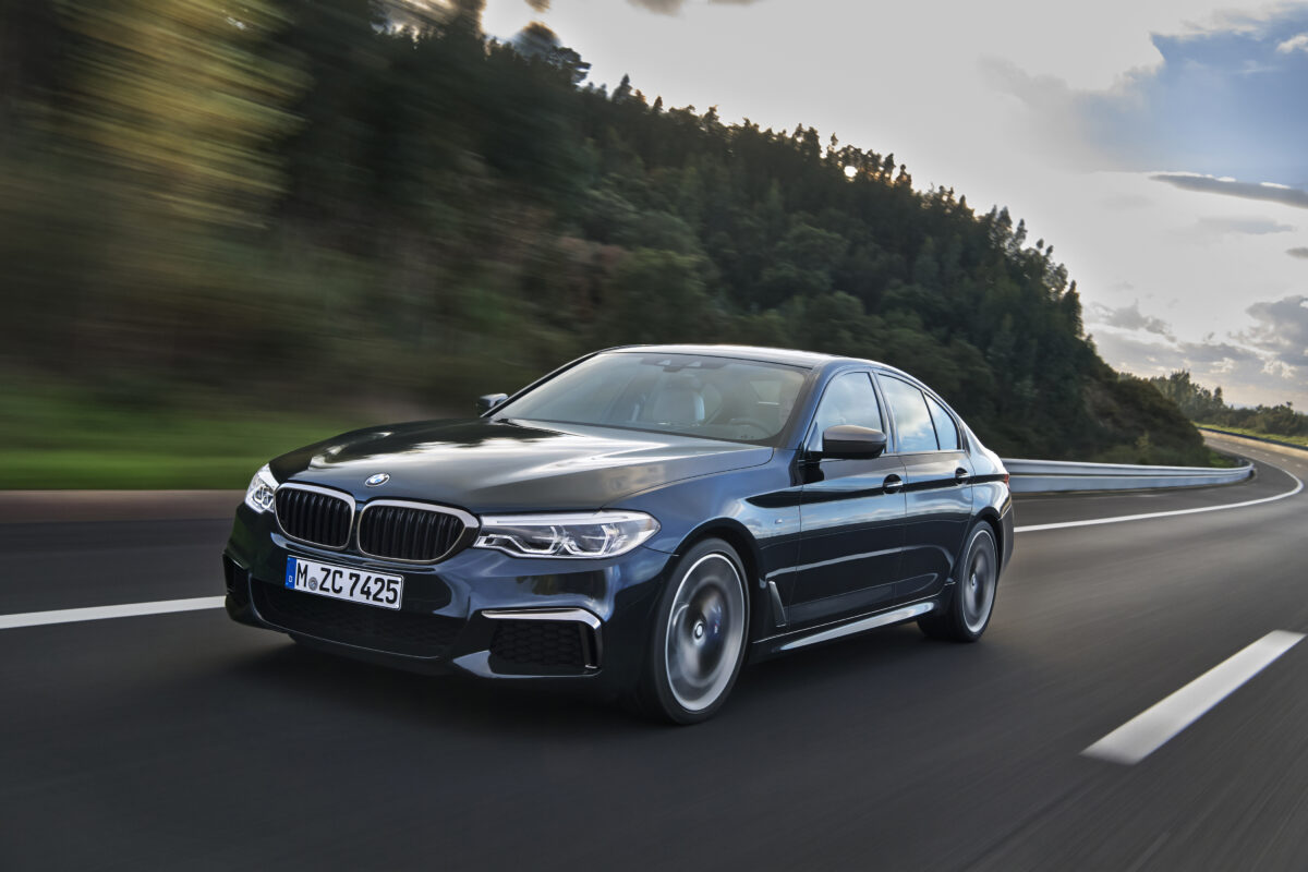 BMW M550i xDrive: Πολυτέλεια με εκρηκτικές επιδόσεις! (photos)