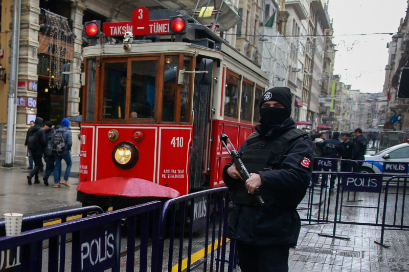 Κλονίζεται η τουριστική βιομηχανία της Τουρκίας μετά τα απανωτά τρομοκρατικά χτυπήματα