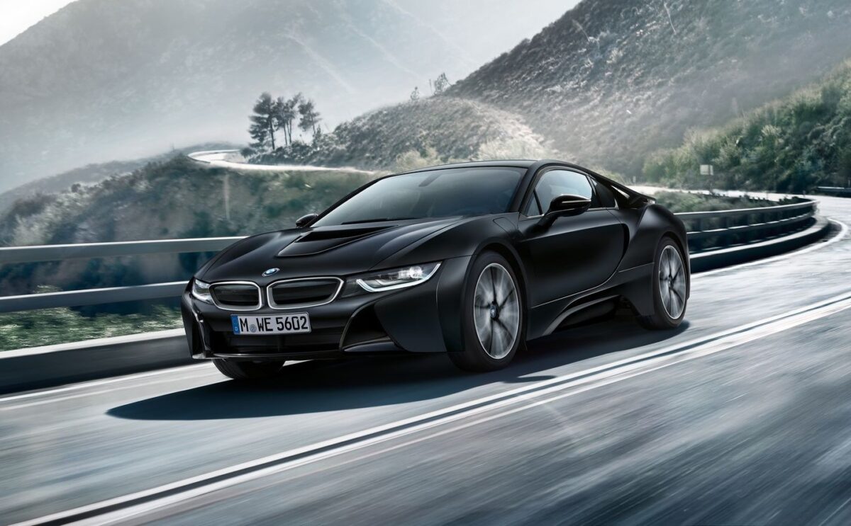 Το επιβλητικό BMW i8 Photonic Frozen Black στη Γενεύη! (photos)