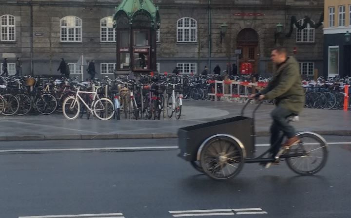 H Νορβηγία ανακοίνωσε ότι προσφέρει 1.200 δολάρια σε κάθε κάτοικο του Όσλο για να αγοράσει ποδήλατο