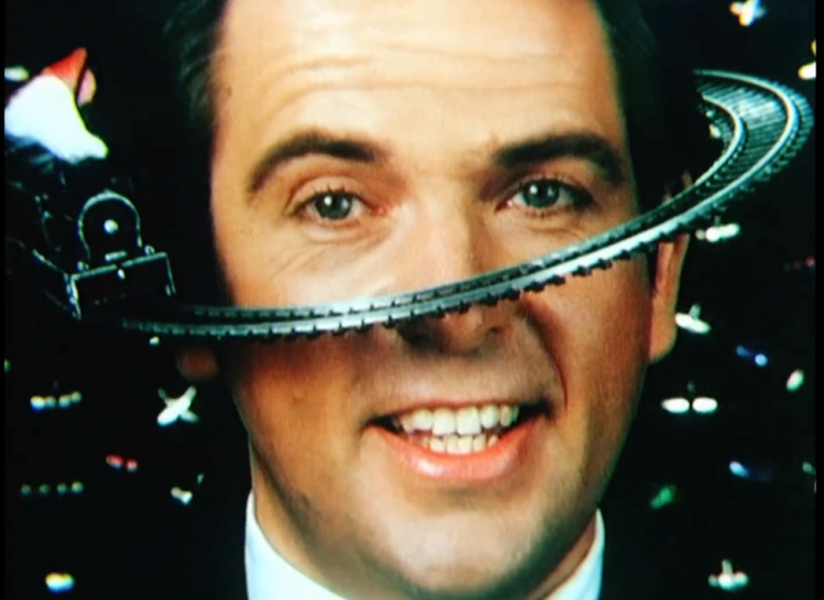 Peter Gabriel: Η μουσική είναι μία παγκόσμια γλώσσα που ενώνει τους ανθρώπους και αποδεικνύει την ανοησία του ρατσισμού...