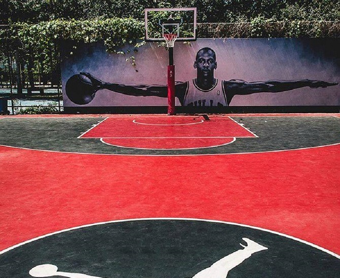 Τα 20 πιο εντυπωσιακά γήπεδα μπάσκετ που δεν κάνουν για τη FIBA