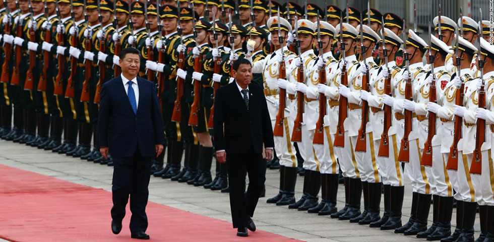 Η Κίνα χαιρετίζει την απομάκρυνση των Φιλιππίνων από τις ΗΠΑ με επενδύσεις 3 δισεκατομμυρίων…