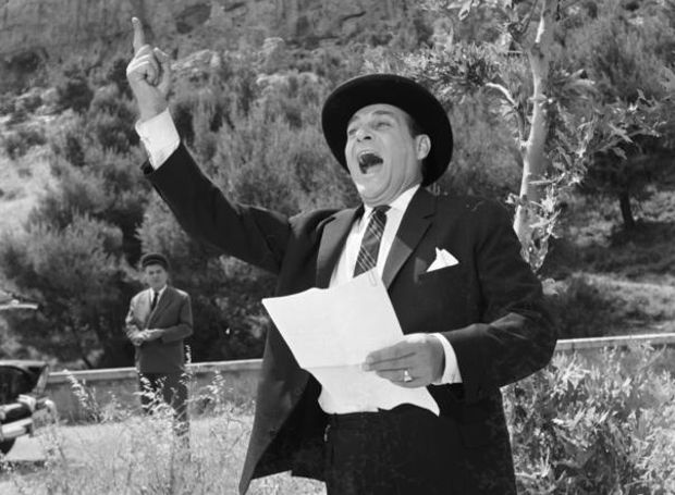Λάμπρος Κωνσταντάρας:Οι γυναίκες και οι πολιτικοί, Κωστάκη, πρέπει να προσέχουν πολύ τις περιφέρειές τους!