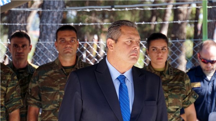 Ο Καμμένος (μοίρασε φυλακές) στο 401