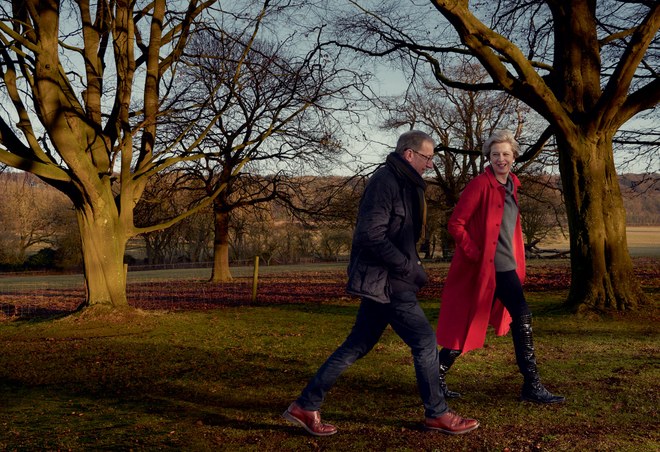 H Theresa May στη… Vogue