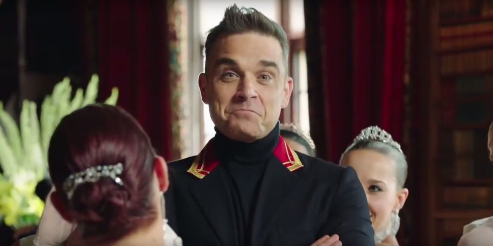 O Robbie Williams εκπροσωπεί τη Ρωσία στη Eurovision – Πώς αντιδρούν οι πολιτικοί;