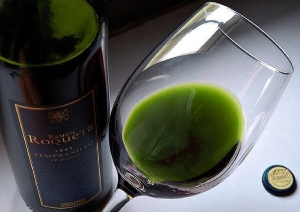 Πράσινο κρασί: Όταν η κάνναβη συναντά τα εκλεκτά σταφύλια