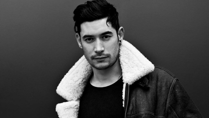 Τυνησία: Φυλάκιση ενός έτους σε Βρετανό DJ που έπαιξε χορευτική διασκευή του καλέσματος για προσευχή των Μουσουλμάνων