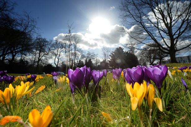 Ζεστός και άστατος ο καιρός μέχρι τη Κυριακή του Πάσχα