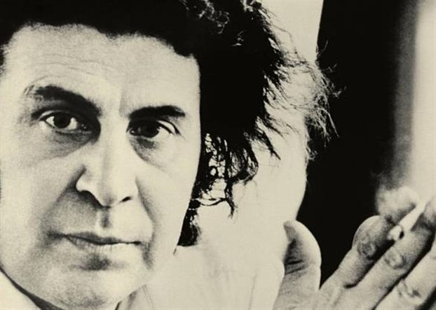 Μίκης Θεοδωράκης:Θα γίνεις δικιά μου πριν έρθει η νύχτα…