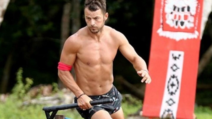 «Αχ Ντάνο, θα τρελαθώ Ντάνο…» – Το τραγούδι για τον παίκτη του Survivor (βίντεο)