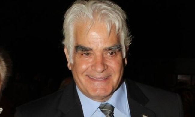 Ο Κώστας Πρέκας παντρεύεται μια οπτασία...