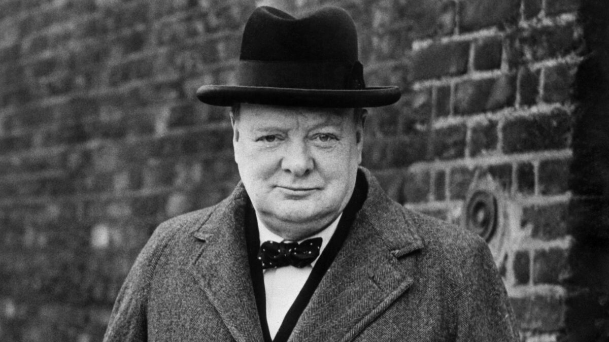 Winston Churchill: Όλοι οι άνθρωποι κάνουν λάθη. Αλλά μόνοι οι σοφοί άνθρωποι μαθαίνουν από τα λάθη τους. 