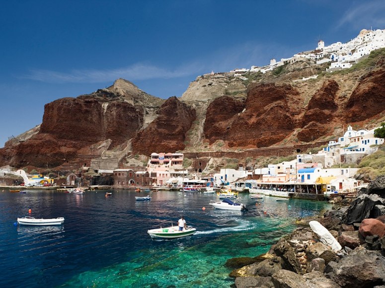 Έκρηξη κρατήσεων από το εξωτερικό - πάει για μεγαλό ρεκόρ ο τουρισμός το 2017