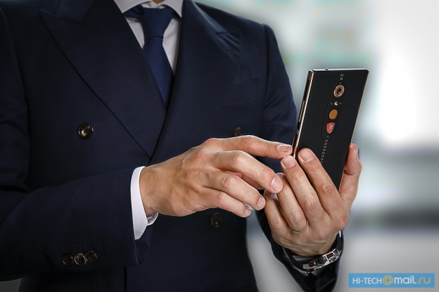 Το smartphone της Lamborghini που κοστίζει… €2.000!