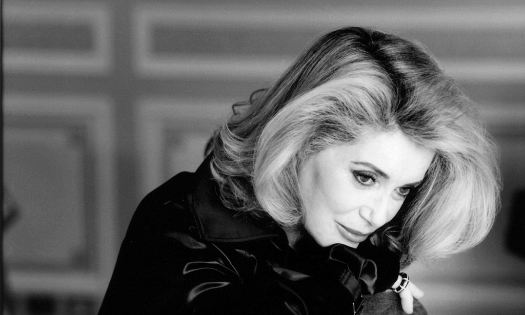 Catherine Deneuve | Το υπέρκομψο στυλ της Ωραίας της Ημέρας