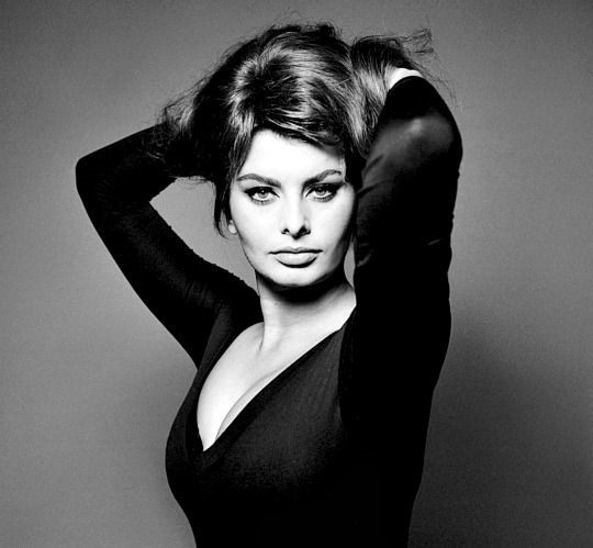 Sophia Loren |  Το μοναδικό στυλ μιας γυναίκας με φλογερό ταμπεραμέντο