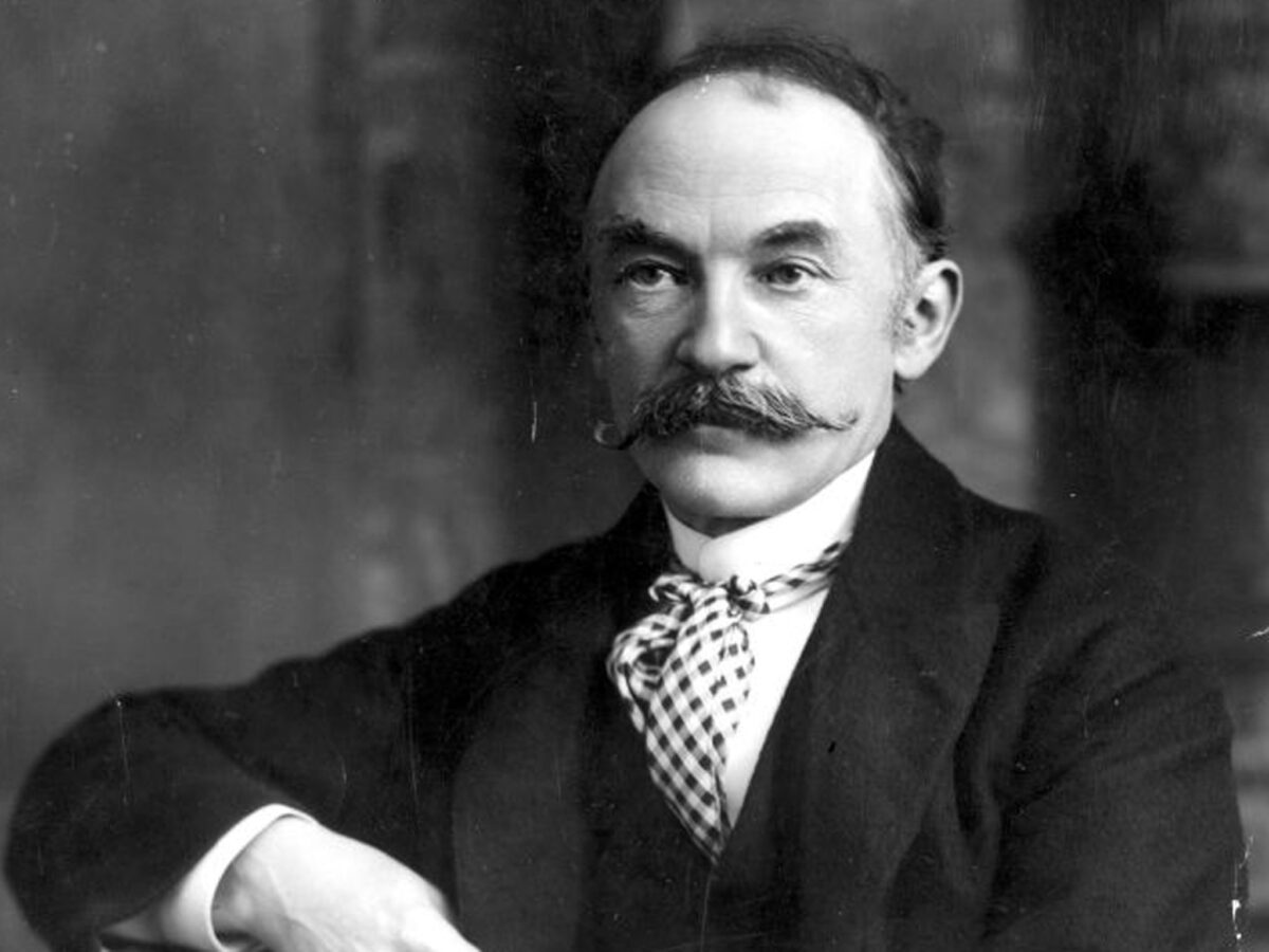 Thomas Hardy: Ένας ερωτευμένος χωρίς αδιακρισία δεν είναι καθόλου ερωτευμένος.