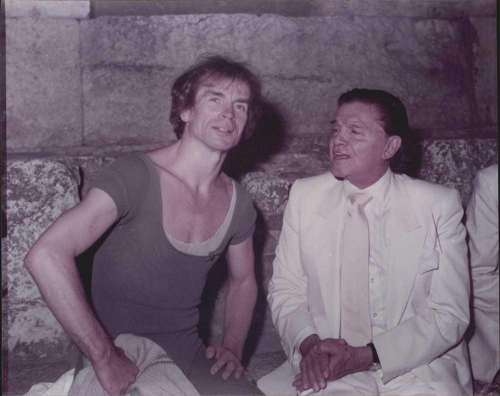 Αλέξανδρος Ιόλας: Οι Έλληνες είναι καταπληκτικοί εραστές. Κανένας εραστής στον κόσμο δεν τους ξεπέρασε.