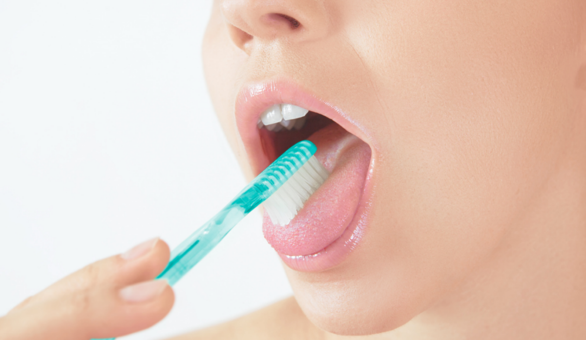 Μην ξεχνάς ποτέ να βουρτσίζεις τη γλώσσα σου