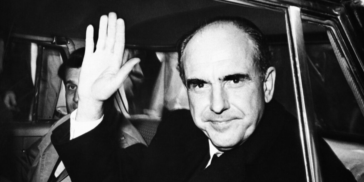 Ανδρέας Παπανδρέου | Η προσωποποίηση του Δόκτωρα Τζέκυλ ή του Μίστερ Χάιντ;