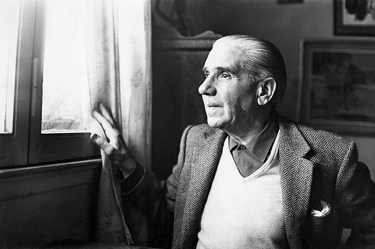 Antonio Porchia: Σταμάτησαν να σου λένε ψέματα, όχι να σ’ αγαπούν. Κι εσένα σου φαίνεται πως σταμάτησαν να σ’ αγαπούν…