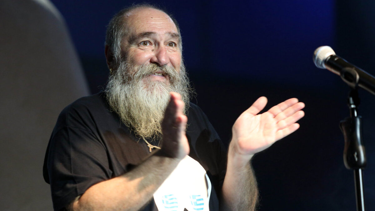 Τζίμης Πανούσης : Ο ΣΥΡΙΖΑ σε λίγο θα καταργήσει και εμάς τους πολίτες