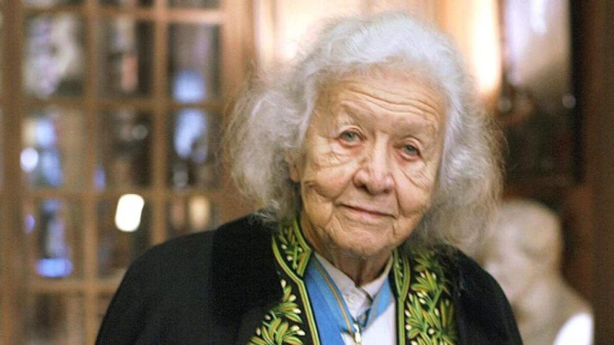 Ζακλίν ντε Ρομιγί : Ο θαυμασμός μου προς τον ελληνικό πολιτισμό είναι απέραντος…